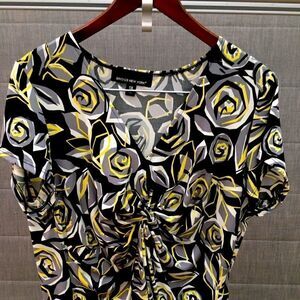 Briggs New York women’s blouse